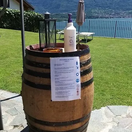 Casa Rosa Aparthotel Gera Lario
