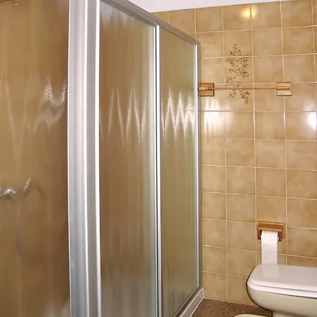 Casa Rosa Aparthotel Gera Lario