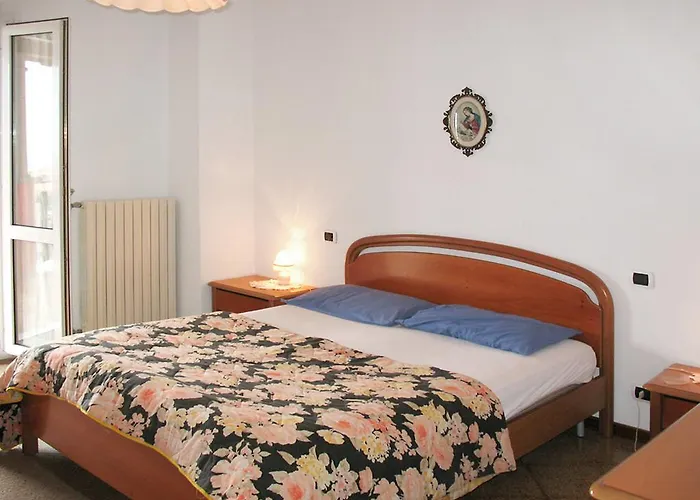 Casa Rosa アパートホテル