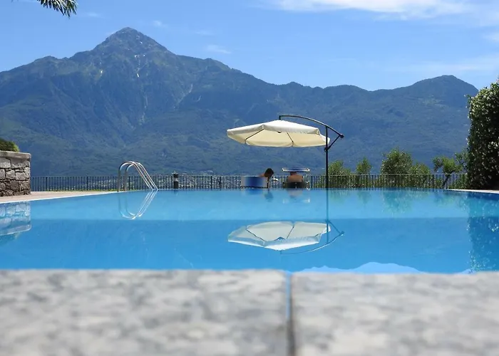 Casa Rosa アパートホテル ジェーラ・ラーリオ