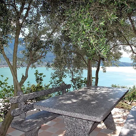 Apart Otel Casa Rosa Gera Lario